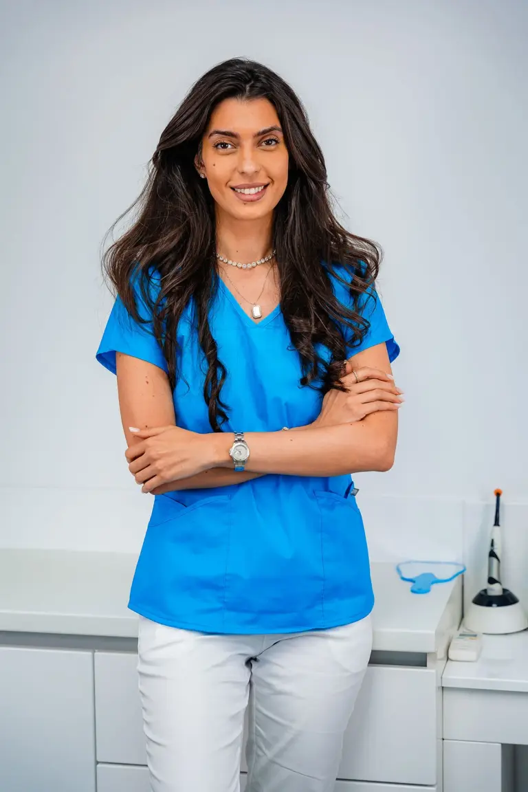 Dr. Gloria Mozes – Medic Stomatolog