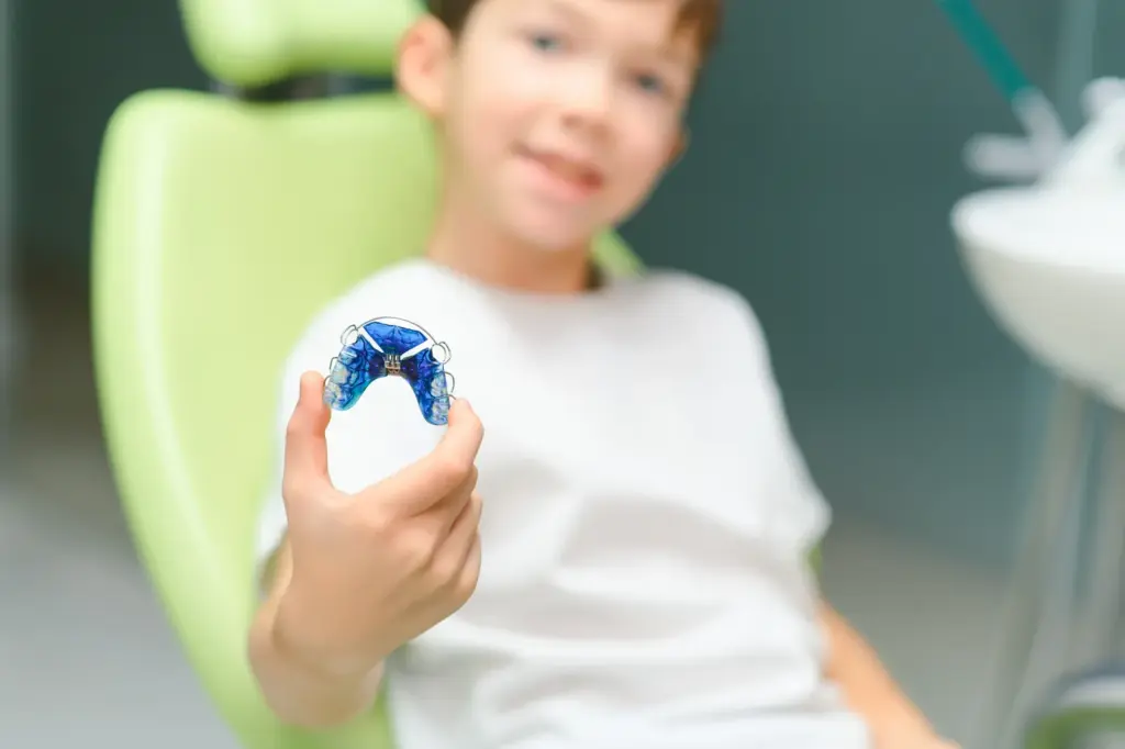 aparat dentar copii - aparat ortodontic mobil la Dental Planet